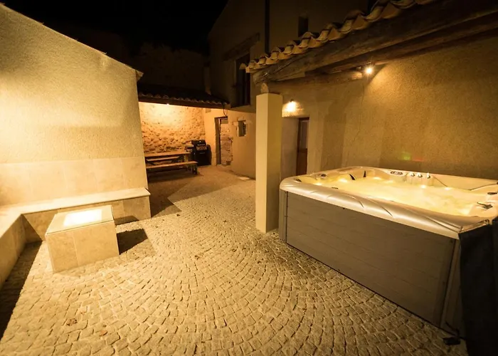 Pensión La Bastide De L'adrech 4*